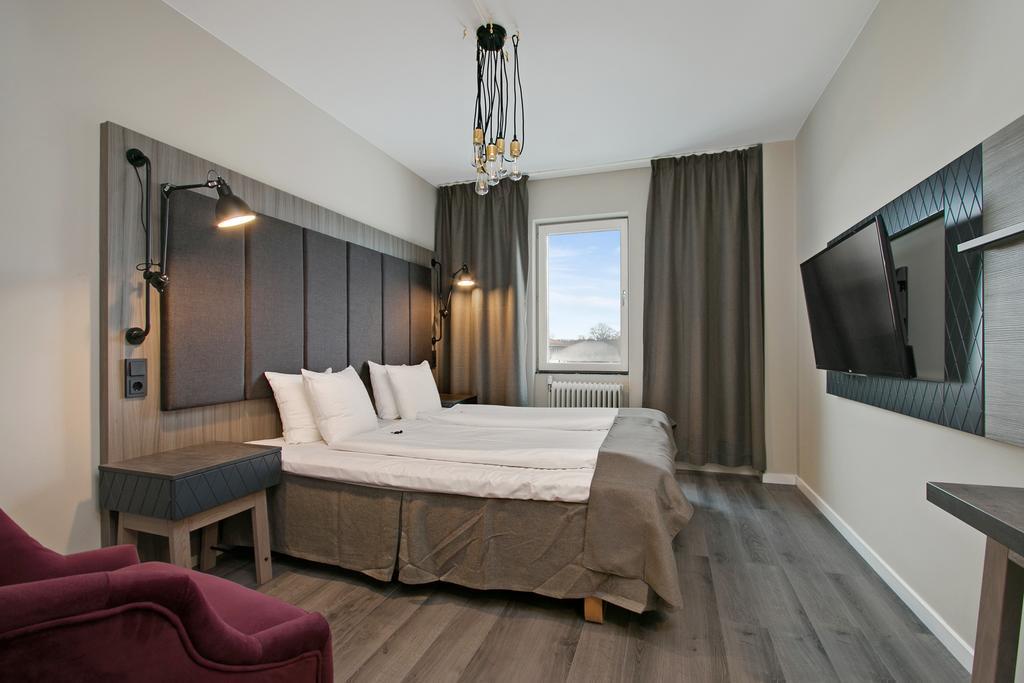 First Hotel Brommaplan Стокгольм Екстер'єр фото